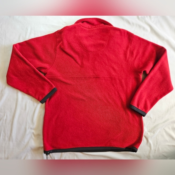 Mickey & Co Womens Red Emblem Pullover Long Sleeve Fuzzy Jacket Size Medium - Picture 12 of 13